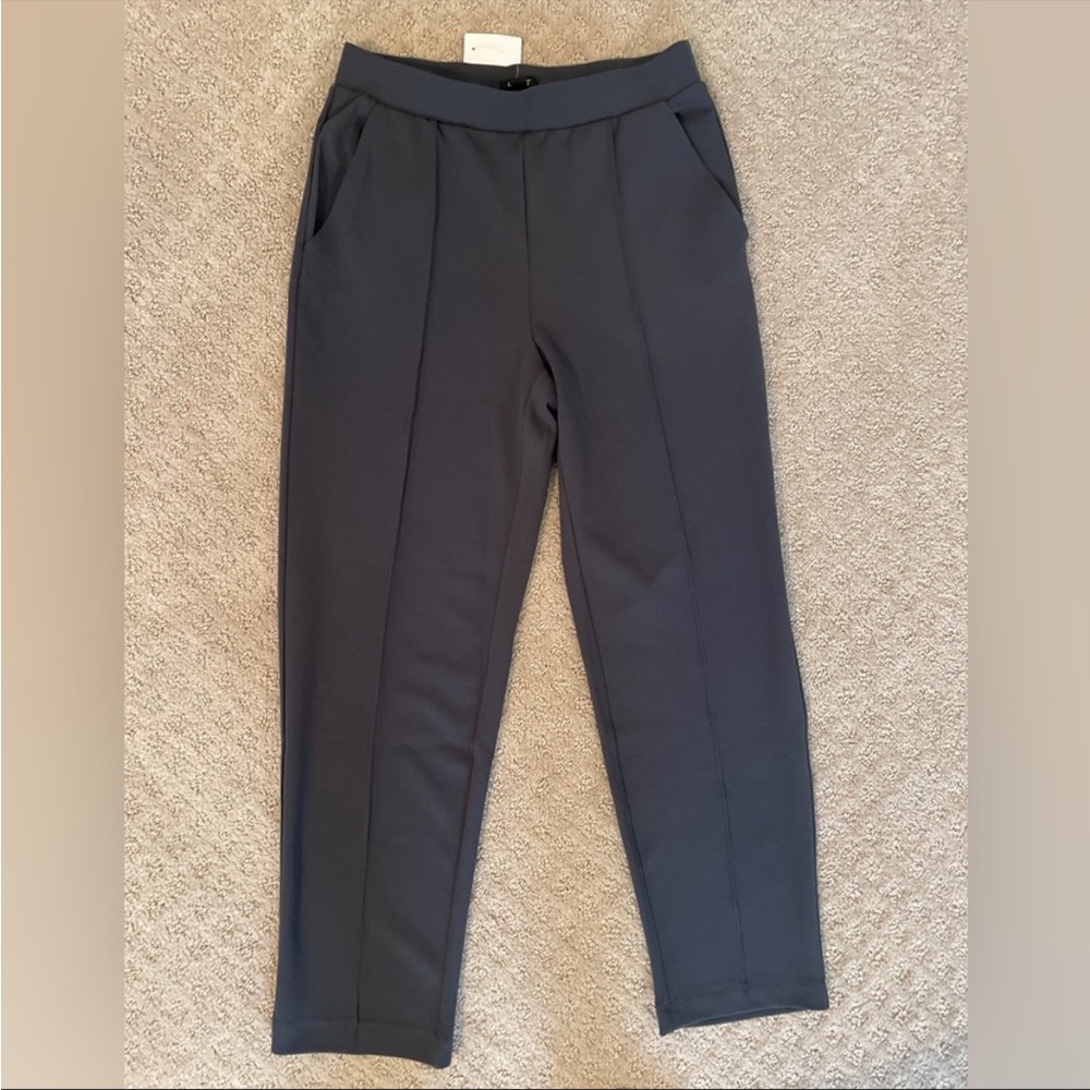 Loft Coastal Gray Pintucked Fluid Taper Pull On High Waist Ankle Pants NWT - Picture 2 of 8